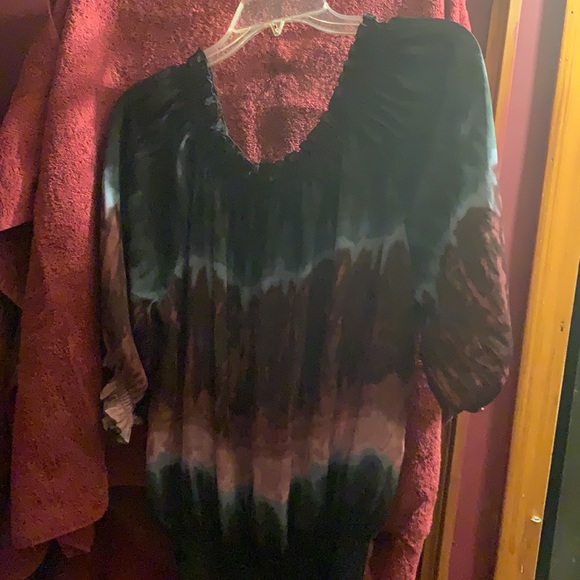 Shirt - Picture 2 of 2